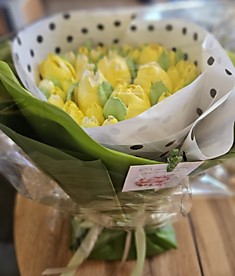 Букет жёлтые тюльпаны